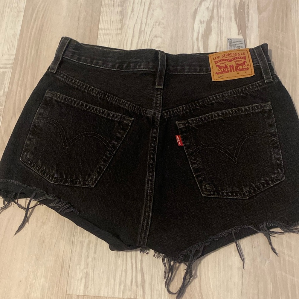 Womens Levi 501 black jean shorts